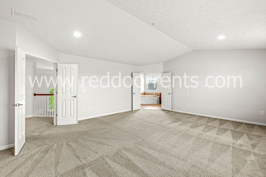 Building Photo - 4712 Pebblepointe Pass