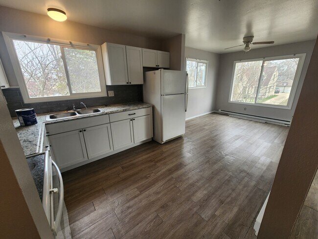 Building Photo - 80th Street Duplex