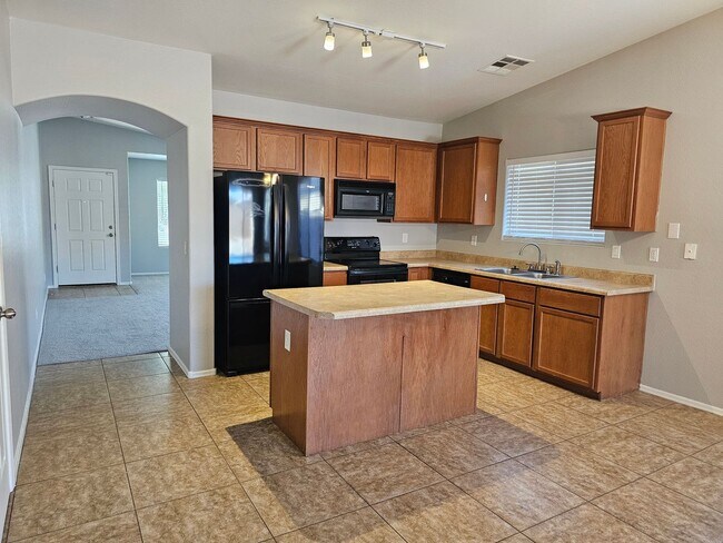 Building Photo - 45360 W Woody Rd
