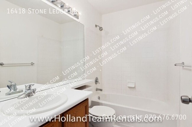 Building Photo - 16418 Stone Ledge Dr