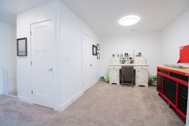 Building Photo - 4931 E Hidden Steppe Bnd