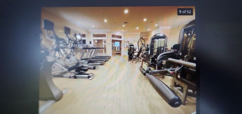 Building Photo - 213 Cornerstone Dr