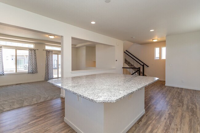 Building Photo - Move-In Ready Home in Desirable Banning Lewis Ranch!!
