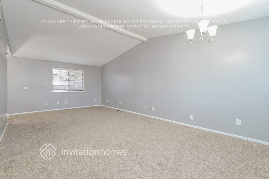 Building Photo - 3922 S Pagosa St