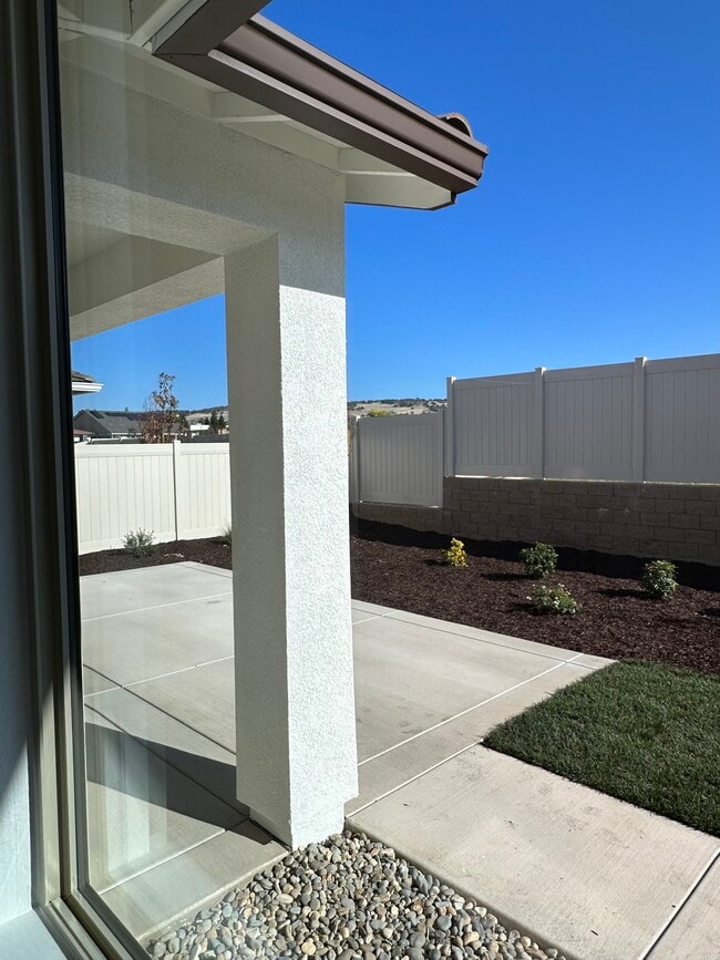 Building Photo - 2497 Denia Pl