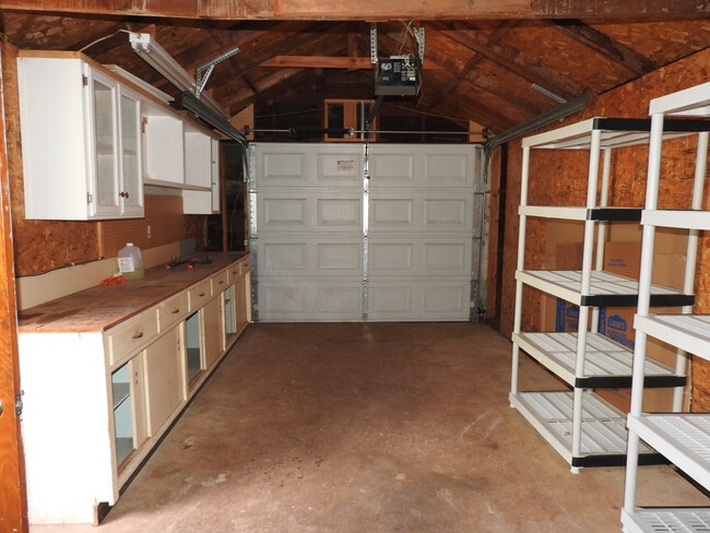 Building Photo - Beautiful home in Historic Folsom!