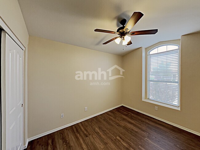 Building Photo - 12751 W Palm Ln