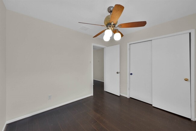 Building Photo - 24011 Pinecreek Point