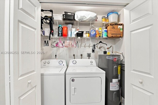 Building Photo - 6375 SW 136th Ct