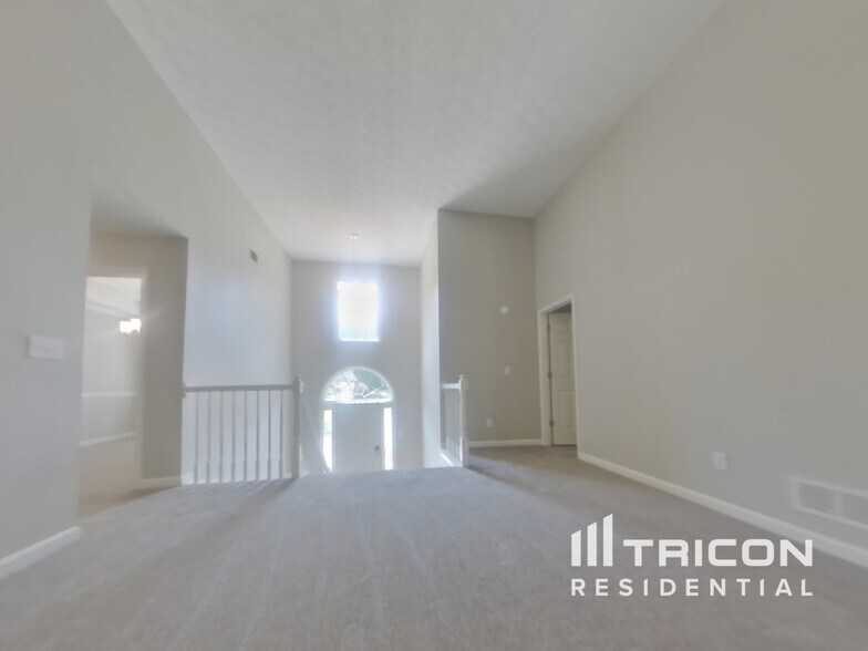 Building Photo - 5181 St Claire Pl