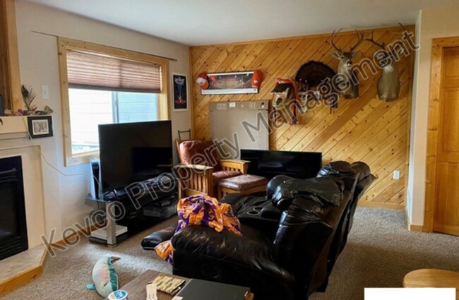 Building Photo - 4545 Wheaton Dr