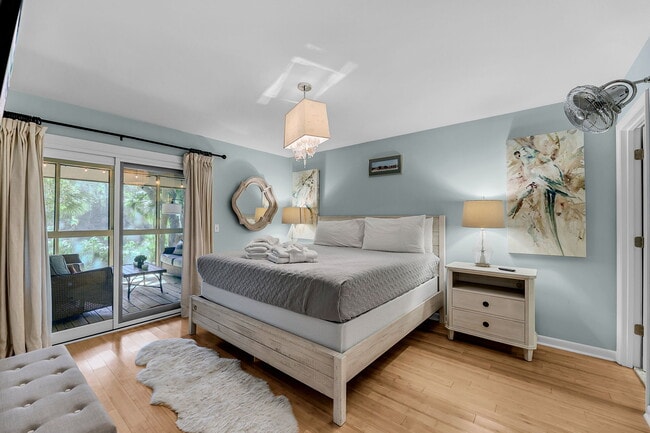 Building Photo - Branson - Breeze