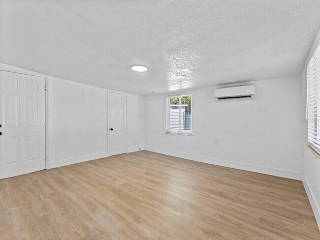 Building Photo - 4613 Irene Loop