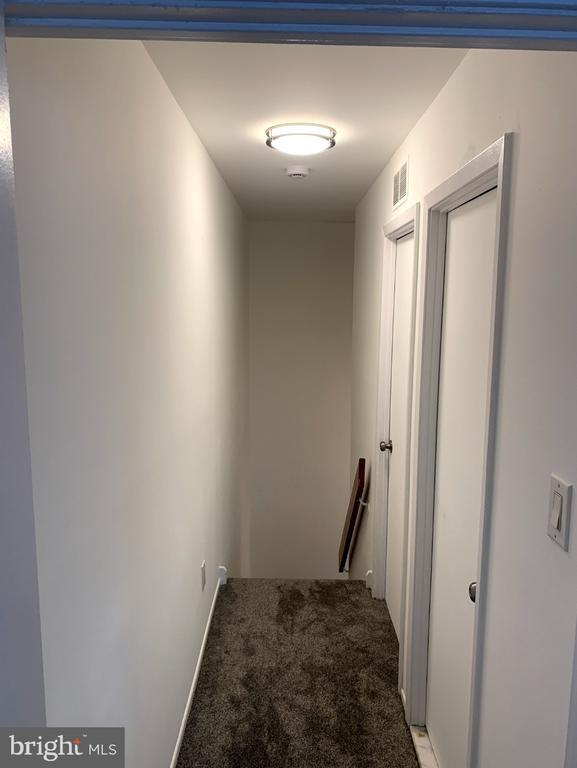 Building Photo - 9358 Neil Rd