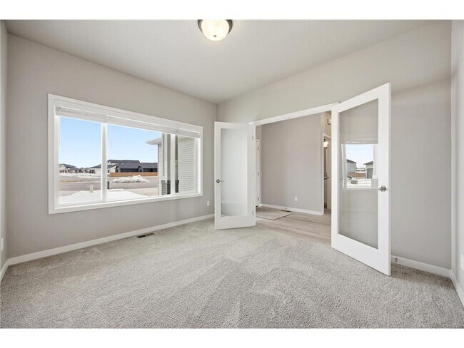 Building Photo - 4759 32nd St S