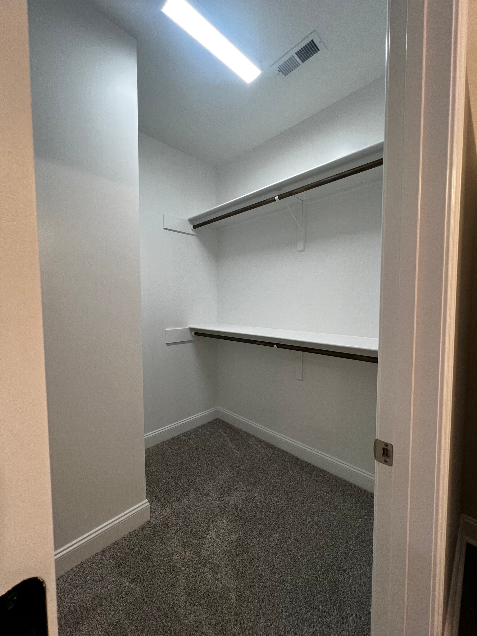 Building Photo - 809A Sarah Rebecca Dr