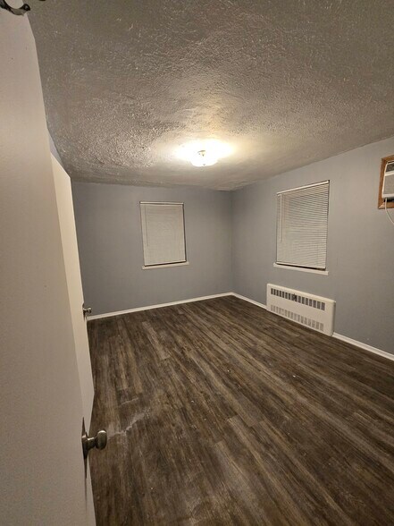 Building Photo - 4649 Mount Alverno Rd