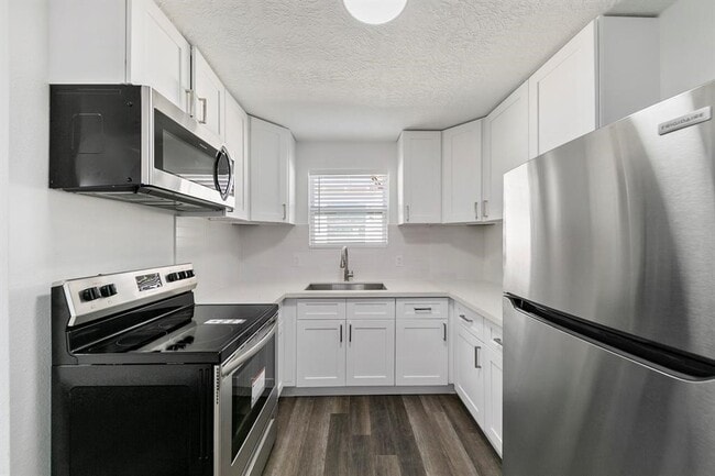 Building Photo - 3727 Winnie St