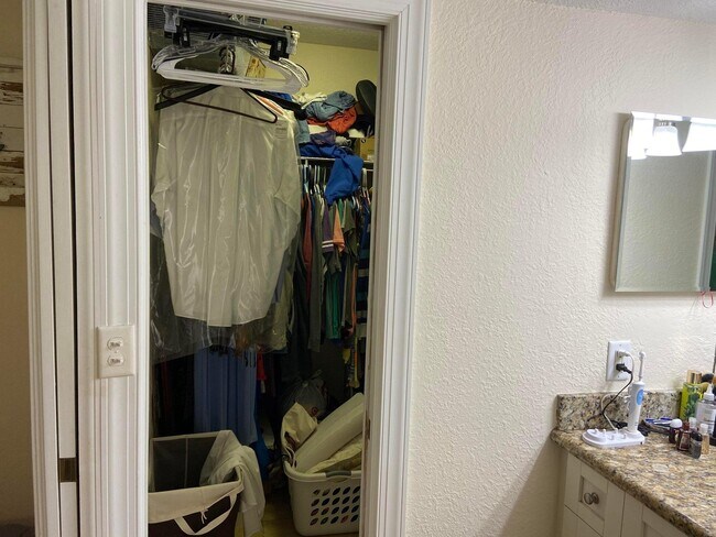 Building Photo - 6797 NE 7th Ave