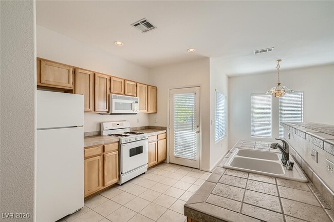 Building Photo - 1511 Ruby Cliffs Ln