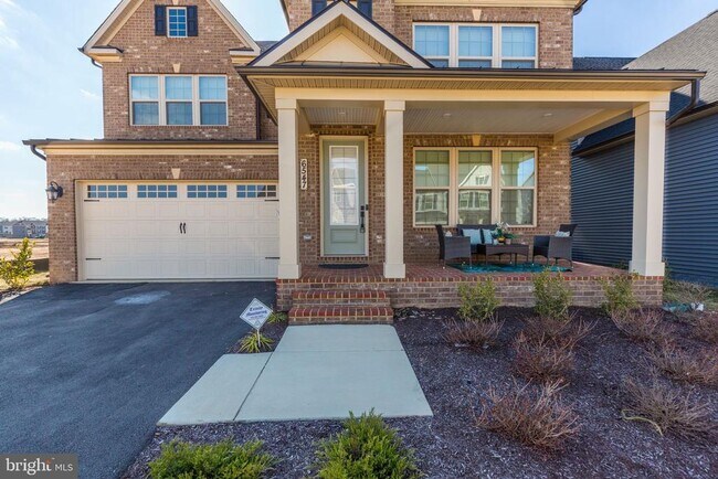 Building Photo - 6547 Clubhouse Dr
