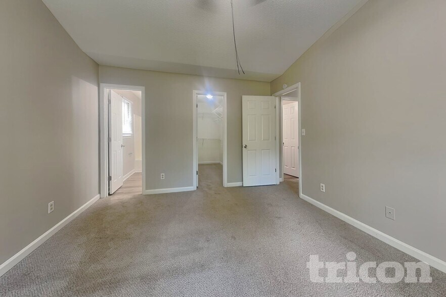 Building Photo - 39 Pine Grove Cir