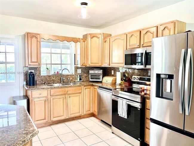 Building Photo - 8522 SW 148th Terrace