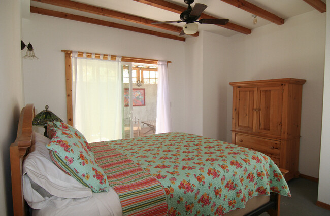 Building Photo - 156 S Topanga Canyon Blvd
