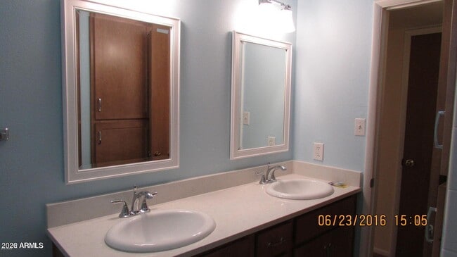 Building Photo - 8339 E Cholla St