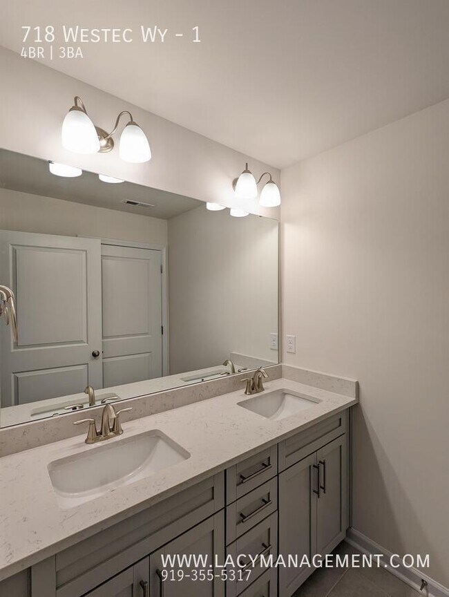 Building Photo - 718 Westec Wy