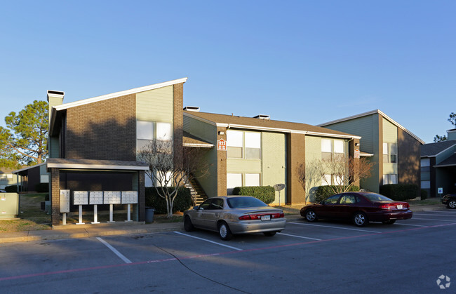 Building Photo - Westdale Hills Pinehurst