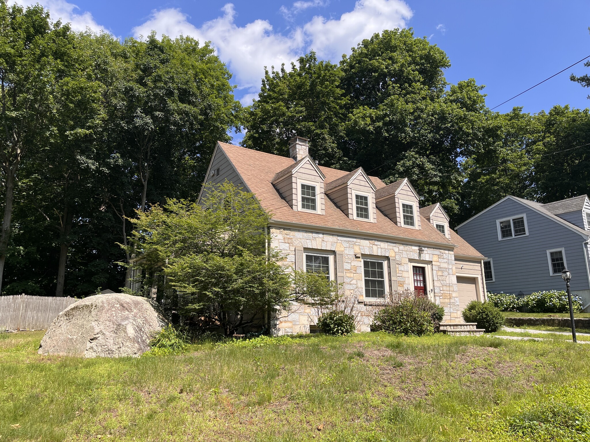 Exterior - 22 Douglas Rd