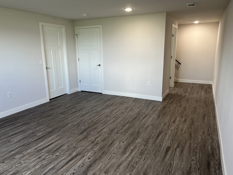 Building Photo - 5521 Prairie Place Dr