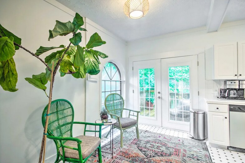 Building Photo - 1117 Kenwood Pl