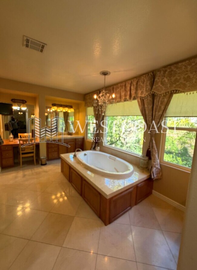 Building Photo - Spacious 5-Bedroom Luxury Home with 5.25 Baths in Temecula – Over 4,300 Sq Ft