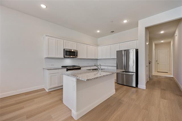 Building Photo - 6580 Iron Horse Blvd