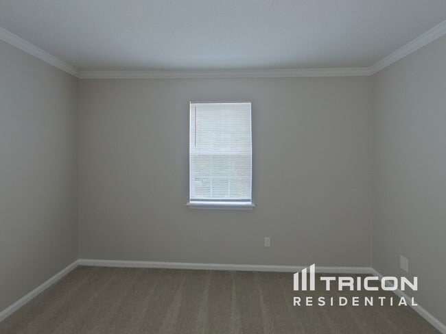 Building Photo - 11203 Kingfisher Dr