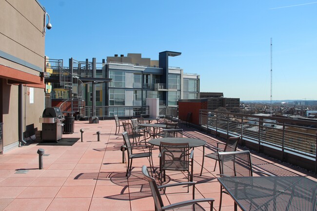 Building Photo - 2120 Vermont Ave NW