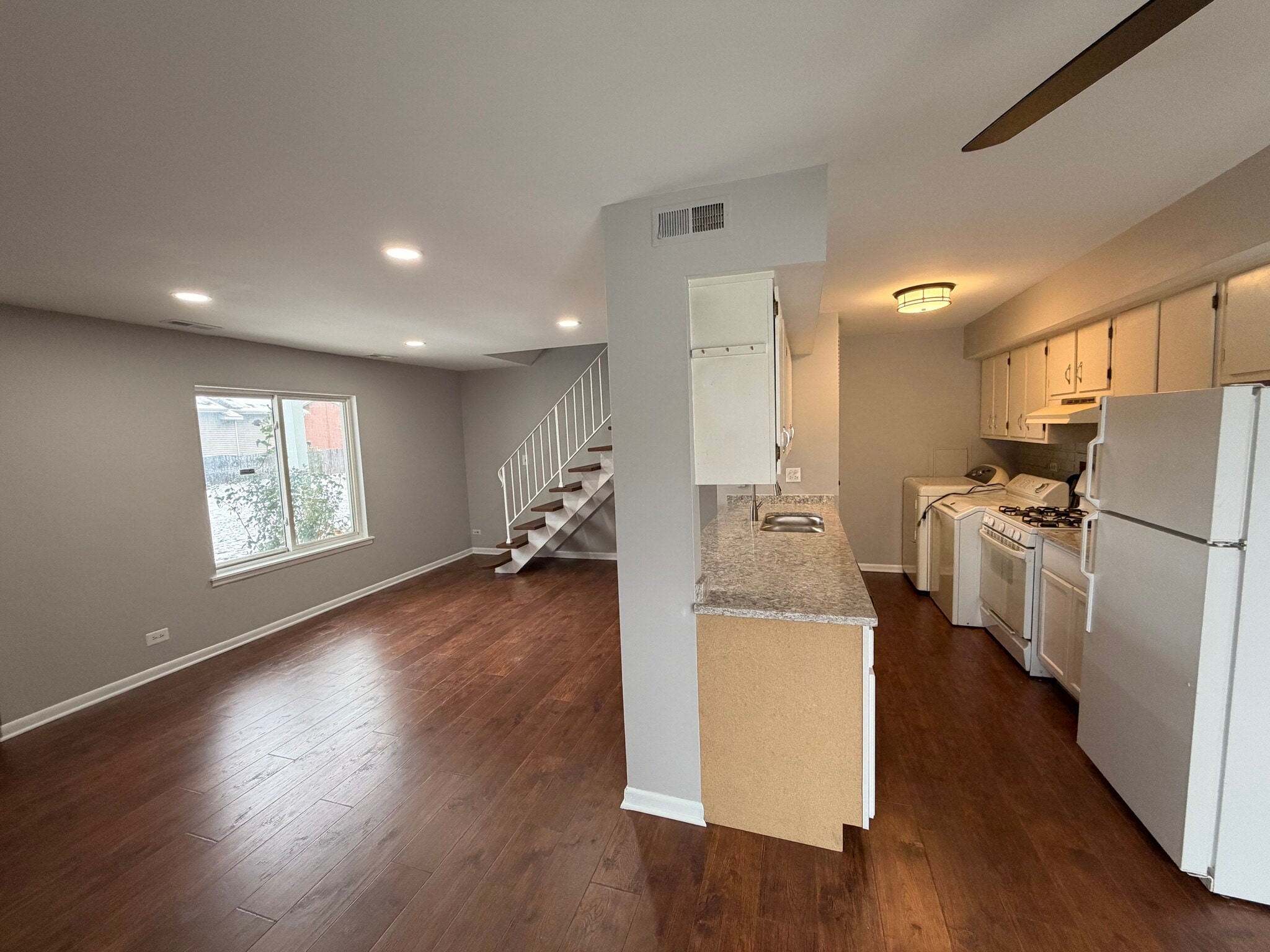 Building Photo - 1593 Cornell Pl