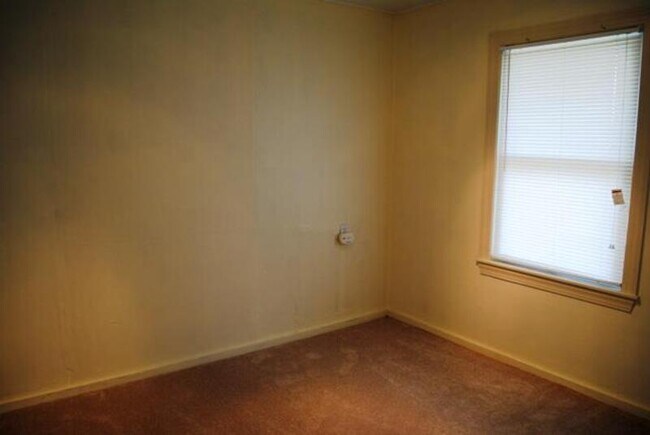 Building Photo - 3708 S Perry St