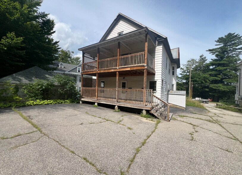 Building Photo - 325 Penobscot St