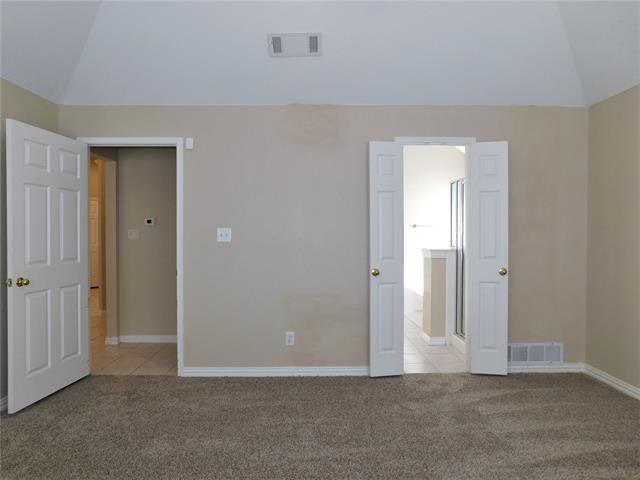 Building Photo - 516 Chateau Ct