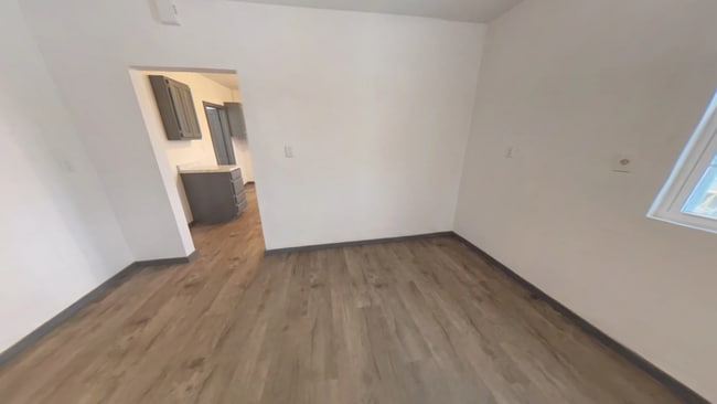 Building Photo - 507 Bellevue St