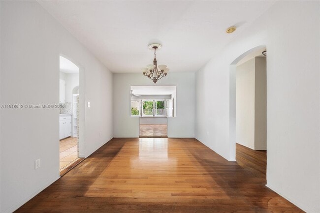 Building Photo - 451 SW 25th Rd