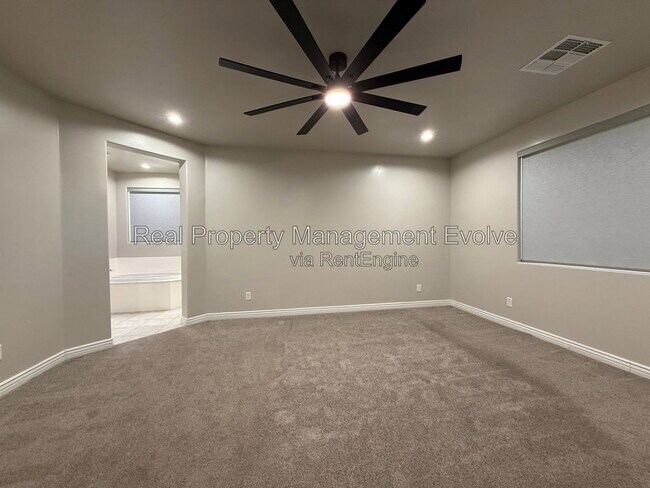 Building Photo - 5352 W Farmhand Dr
