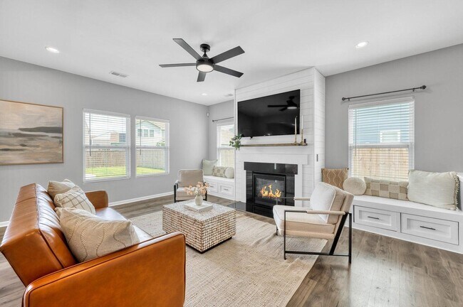 Building Photo - 454 Fox Sparrow Ct