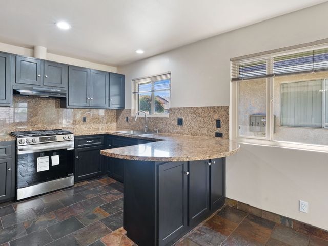 Building Photo - 3913 W 178th St