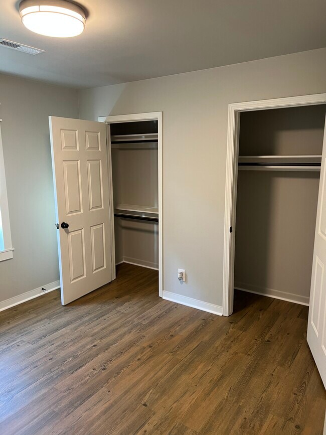 LARGE BEDROOM CLOSETS WITH SHELVING - 209 Roe St