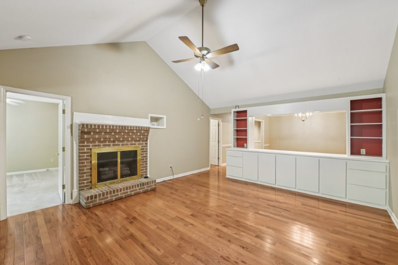 Building Photo - 507 Apple Ln
