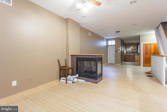 Building Photo - 4436 Sansom St